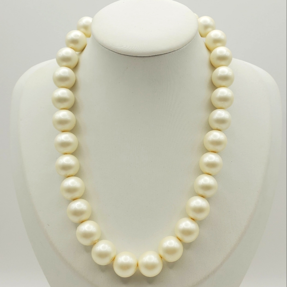 Faux Natural Pearl Necklace Vintage Choker Jewelry 15 1/4" Long